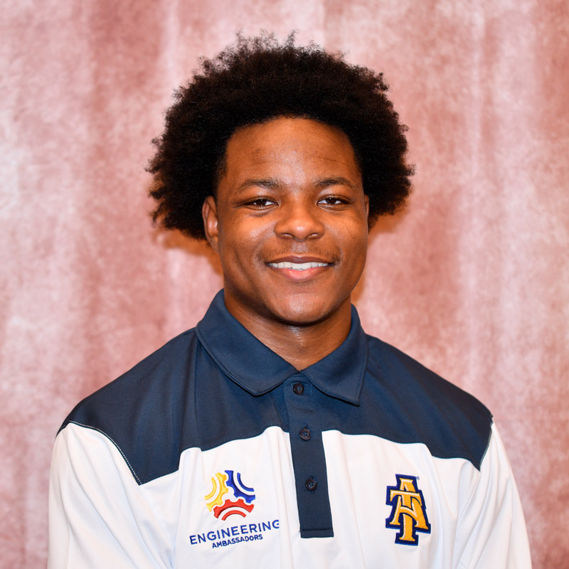 headshot of Isaiah McCray